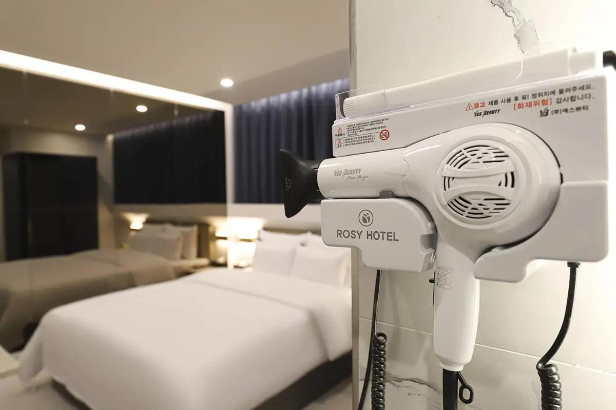 צאונגג'ו Rosy Hotel מראה חיצוני תמונה